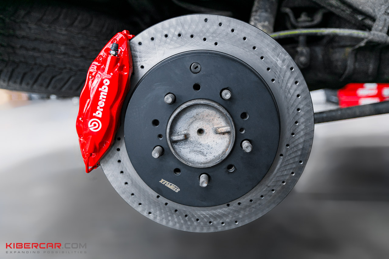 Toyota LC200 тормоза Brembo (15).jpg