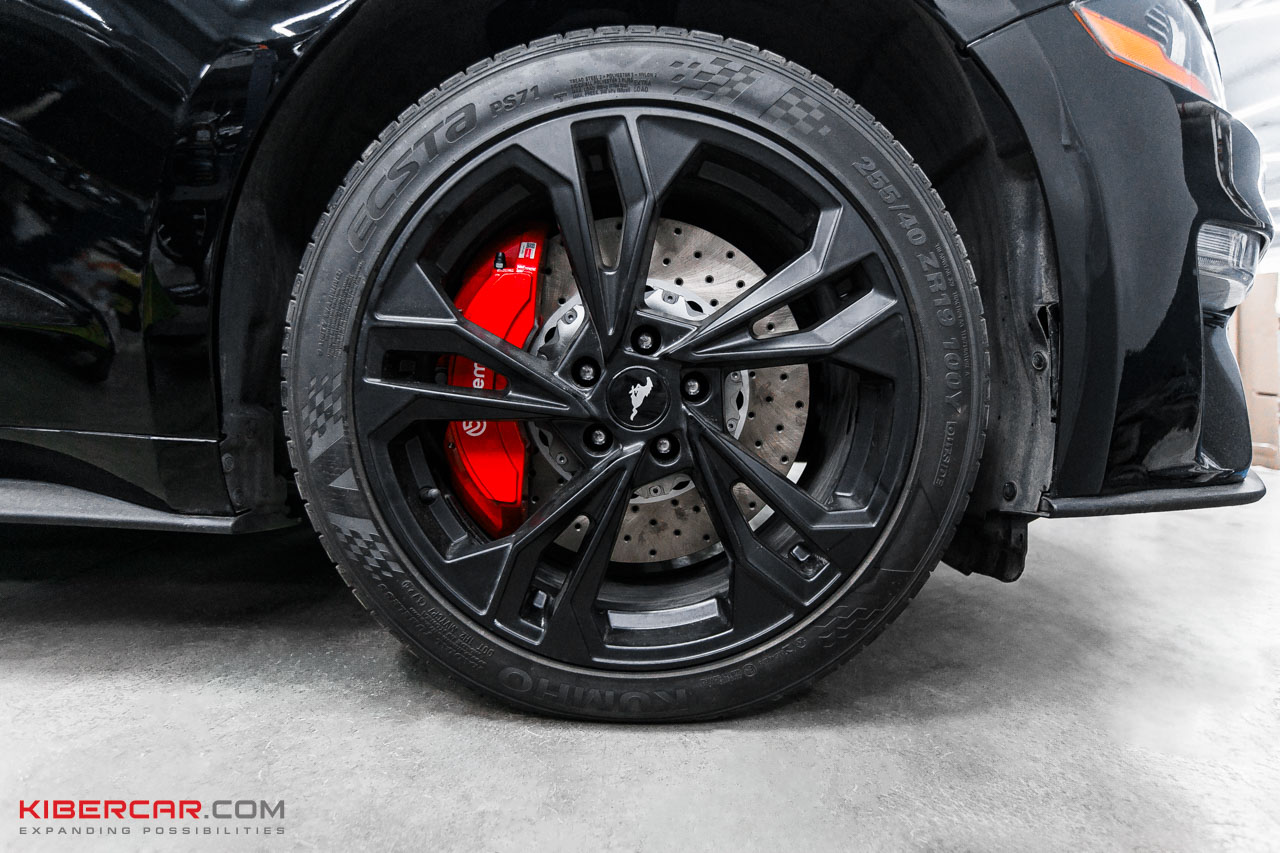 Ford Mustang тормоза Brembo (15).jpg