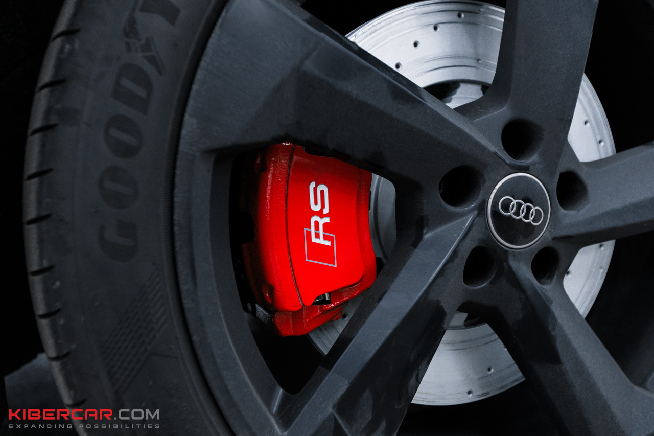 Задний суппорт RS и диск Stopflex на Audi A7 после установки
