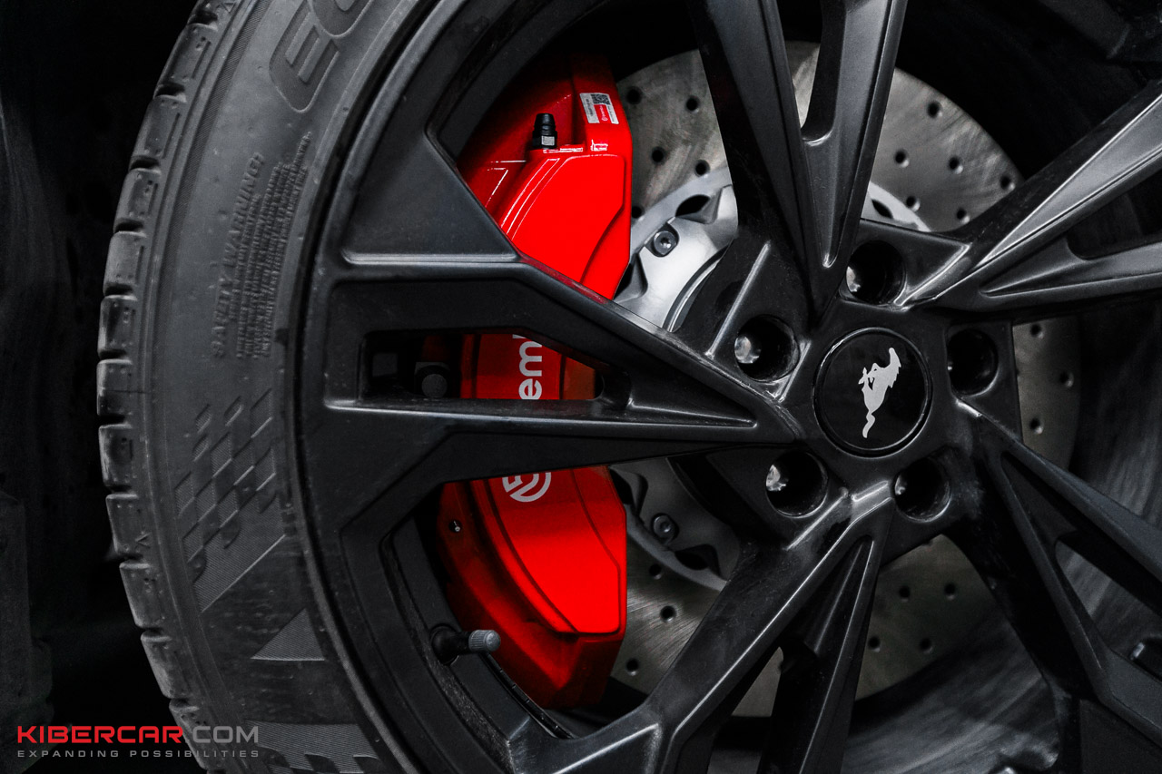 Ford Mustang тормоза Brembo (16).jpg