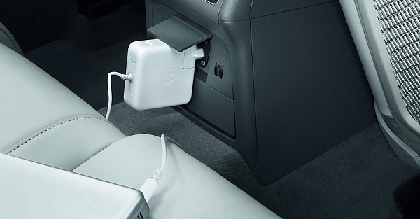 Установка розеток 220 В в Rolls-Royce