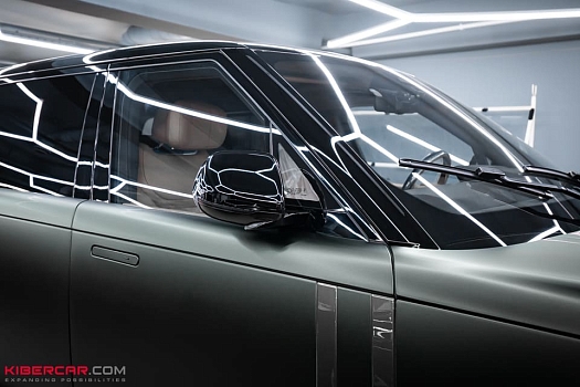 Оклейка Range Rover цветной матовой полиуретановой пленкой: эффект, который меняется вместе с погодой