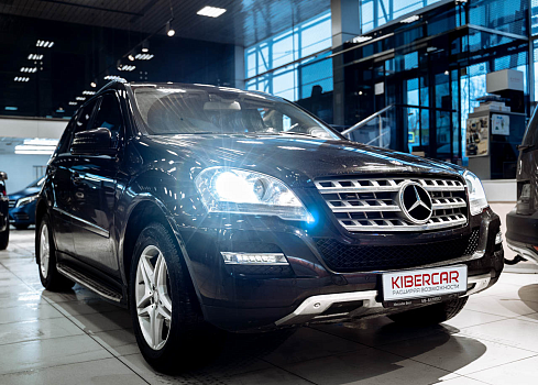 Mercedes-Benz ML: монтаж Bi-LED-линз