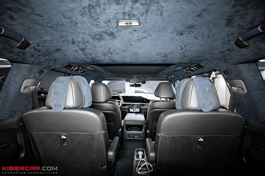 Перешив элементов салона Infiniti QX80: больше синих акцентов