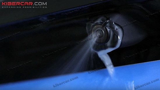 BMW G30: омыватель оригинальной камеры заднего вида