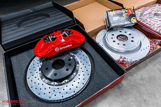 Идеальный баланс для Ram 1500: тормоза Brembo спереди, сзади — достойный PowerStop