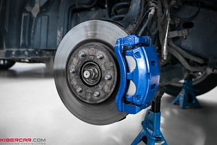 Infiniti QX80: покраска суппортов