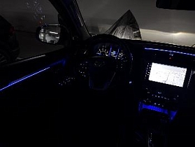 Владелец Toyota Fortuner об установке подсветки Ambient light