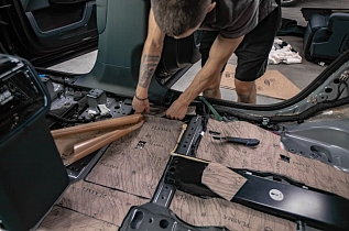 Шумоизоляция Zeekr 9X: комплексное решение для тишины в электромобиле