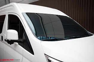 Toyota HiAce: электронная тонировка