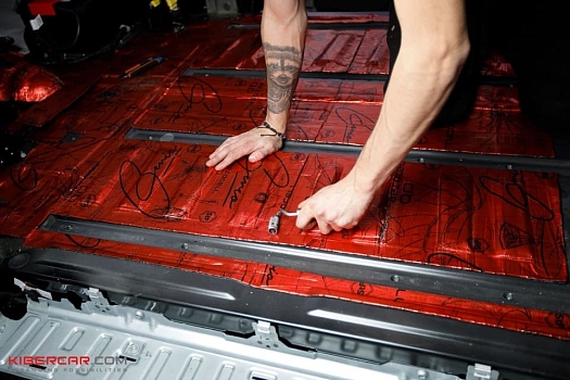 Mercedes-Benz V-Класс III (W447) Рестайлинг 2: шумоизоляция материалами STP