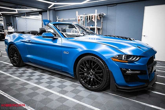 Химчистка салона Ford Mustang: профессиональное удаление песка, пыли и загрязнений