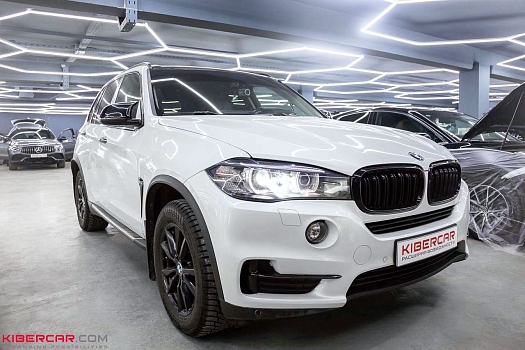 BMW X5: тюнинг фар и внешний тюнинг «Антихром»