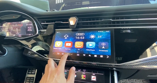 Audi SQ 7: Интеграция Android в центральный монитор и спинки сидений