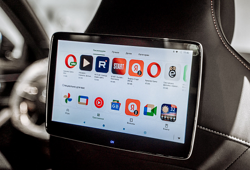 Changan UNI-K: современные мониторы для пассажиров