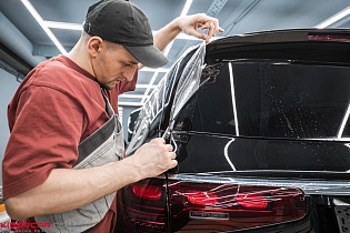 Mercedes-Benz GLS: оклейка кузова антигравийной пленкой