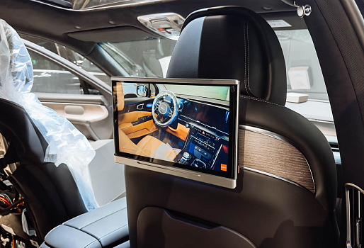 Genesis G90: замена штатных мониторов