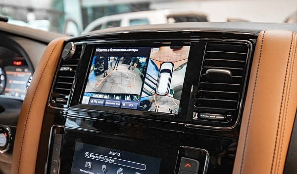 Установка камер переднего и заднего вида на Infiniti QX80 I поколение Рестайлинг 2