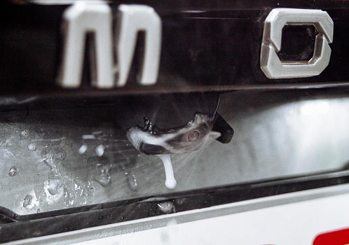 OMODA C5: омыватель для камеры