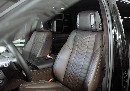 Cadillac Escalade V: перешив салона из светлого в темный