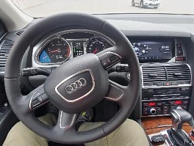 Владелец  Audi Q7 об установке доводчиков, подогрева руля и системы контроля слепых зон
