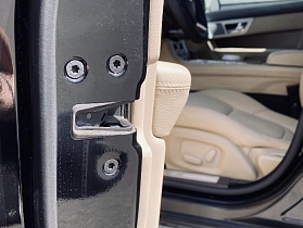 Владелец Jaguar XF об установке доводчиков