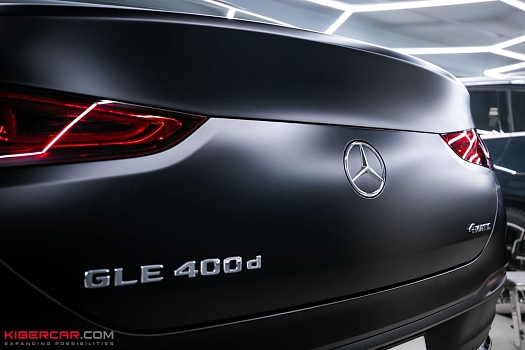 Оклейка Mercedes-Benz GLE Coupe в полиуретановую пленку с эффектом «матовый сатин»