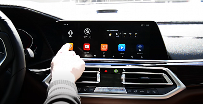 BMW X5 2021: установка электропорогов и развлекательной мультимедийно-навигационной системы на базе ОС Android