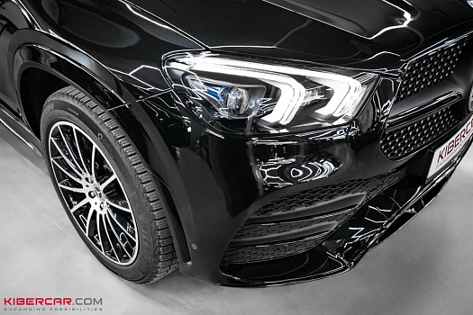 Антихром Mercedes-Benz GLE: стильное преображение черного внедорожника