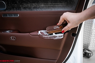 Химчистка салона, гидрофобное покрытие пола и керамика кожи на Genesis G90