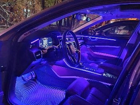 Владелец Audi A6 об установке контурной подсветки салона
