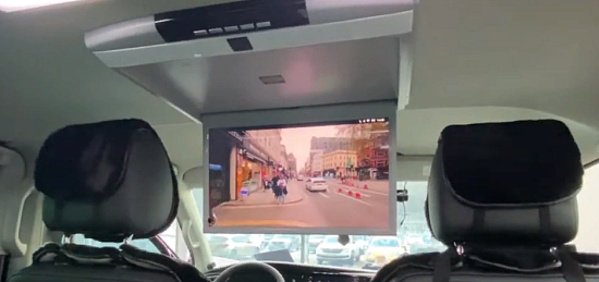 Volkswagen Multivan 2020: установка потолочного монитора