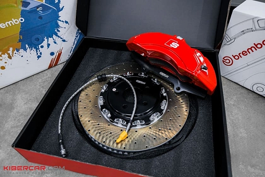Audi S4: 6-поршневые Brembo и двусоставные диски StopFlex — полный апгрейд передней оси