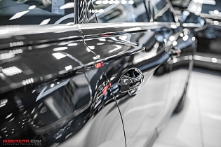 Бесштыревые доводчики дверей на Audi A6 2020 года выпуска