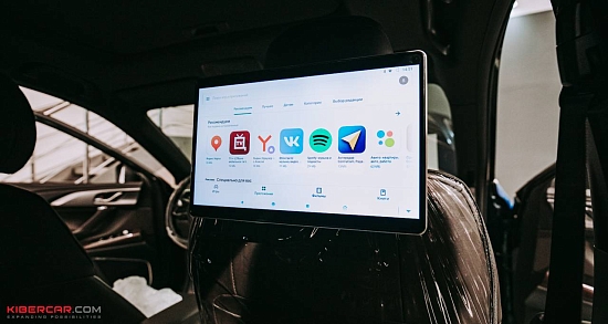 Mazda CX-9: установка мониторов для пассажиров заднего ряда