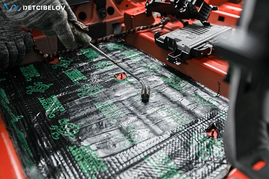 Шумоизоляция Audi E-Tron материалами Comfort mat