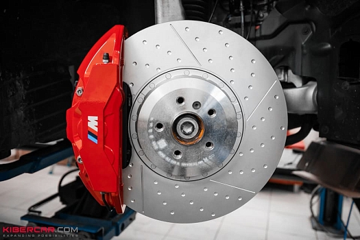 BMW 7 серии: тормоза M-Performance