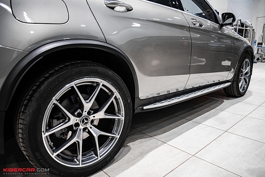 Mercedes-Benz GLC: установка стационарных порогов