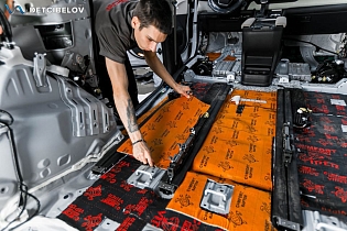 Toyota Sienna IV: полная шумоизоляция материалами Comfort mat