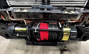 Tank 300: лебедка Golden Power