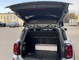 Владелец Mini Countryman об установке электропривода багажника