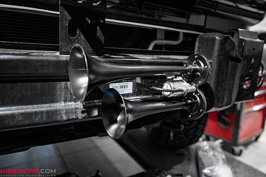 Tank 300: монтаж GOODWIN – пневмосигнал с подкачкой колес