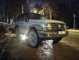 Владелец Tank 300 об установке доводчиков дверей