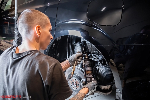 Zeekr 009: шумоизоляция дверей и арок от DETCIBELOV.NET