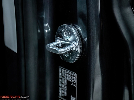 Hyundai Staria: штатные доводчики дверей от SmartGear