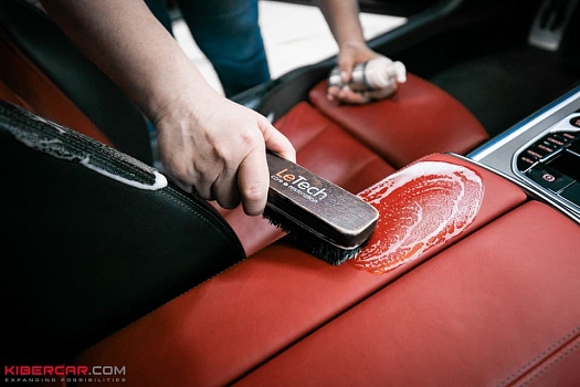 Химчистка салона BMW 8