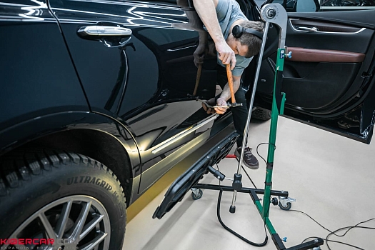 Cadillac XT5: безремонтное удаление вмятин без покраски