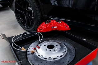 Тормоза, которые не боятся перегрева. Апгрейд BMW X5 до 6-поршневой системы Brembo