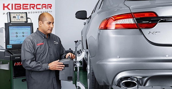 Оригинальное дооснащение Jaguar F-Pace