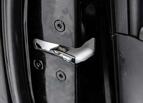 Mazda CX-5: штатные доводчики дверей SmartGear